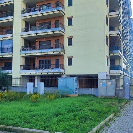 Love Home Apartament Near The Airport Фьюмичино Экстерьер фото