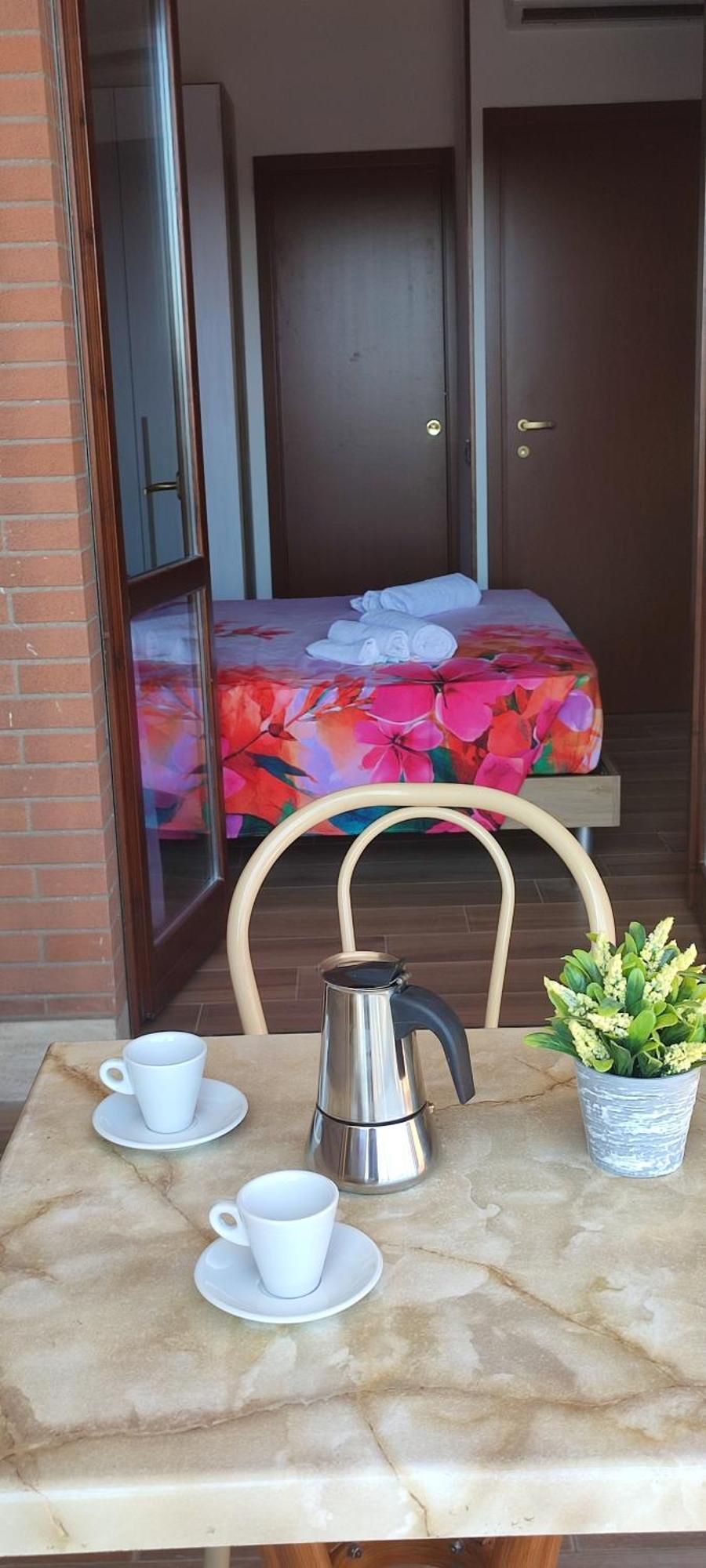 Love Home Apartament Near The Airport Фьюмичино Экстерьер фото